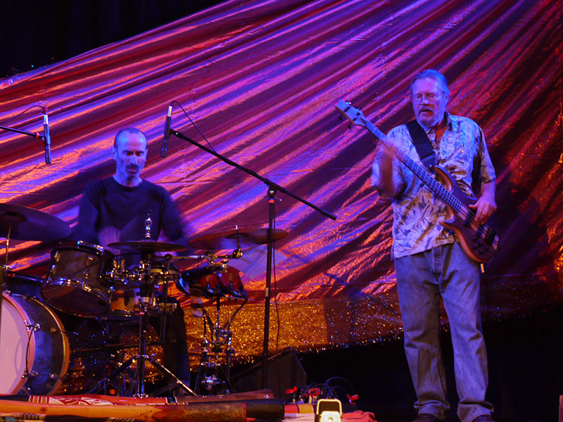 Leon & Dave at the Arena Theater, July, 2013; photo by PT Nunn Leon & Dave at the Arena Theater, July, 2013; photo by PT Nunn